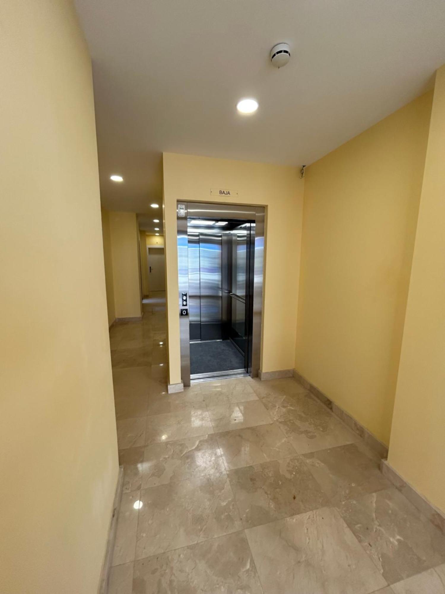 Apartamentos Turisticos Aeropuerto Barajas Madrid Dış mekan fotoğraf
