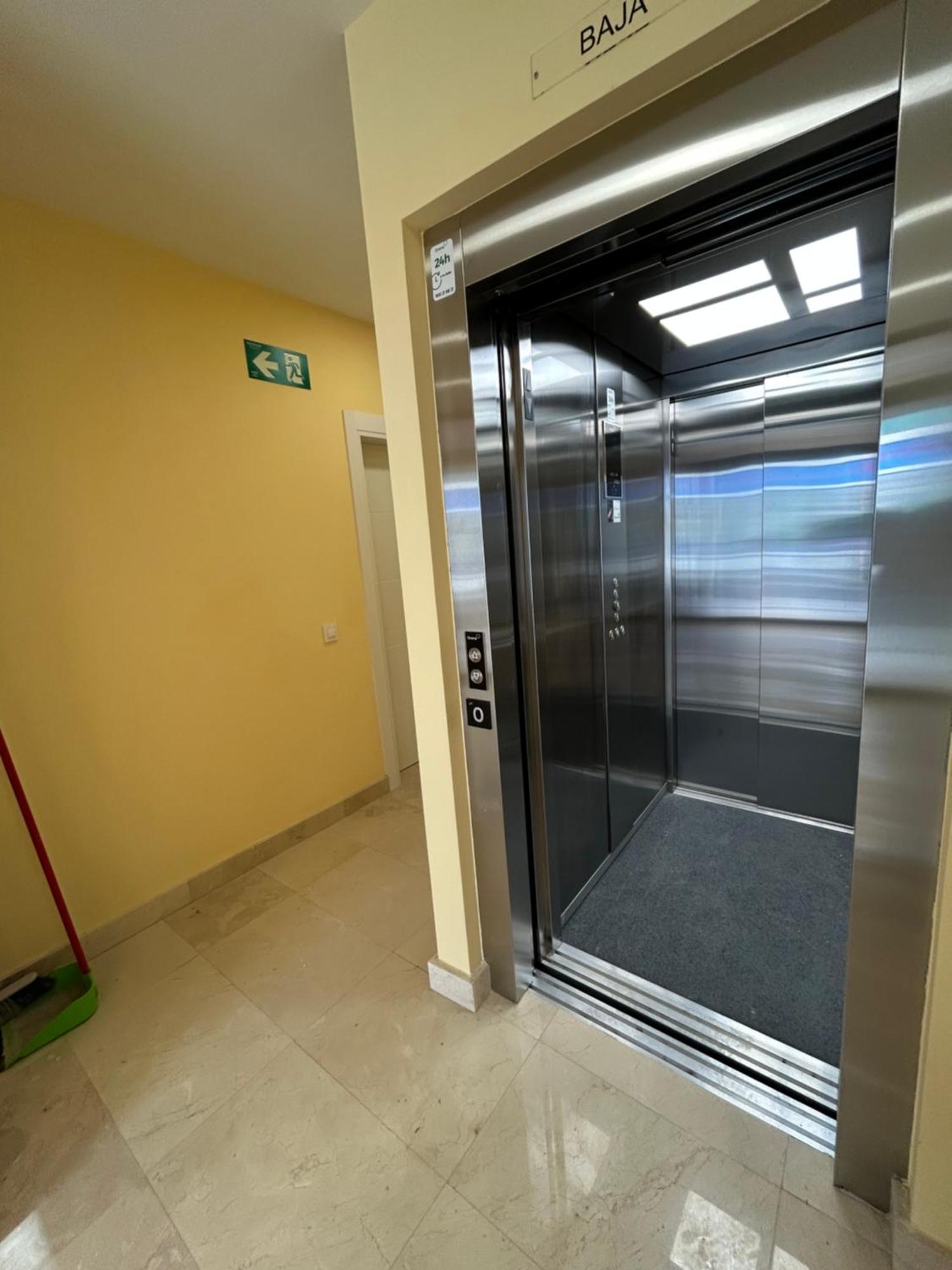Apartamentos Turisticos Aeropuerto Barajas Madrid Dış mekan fotoğraf