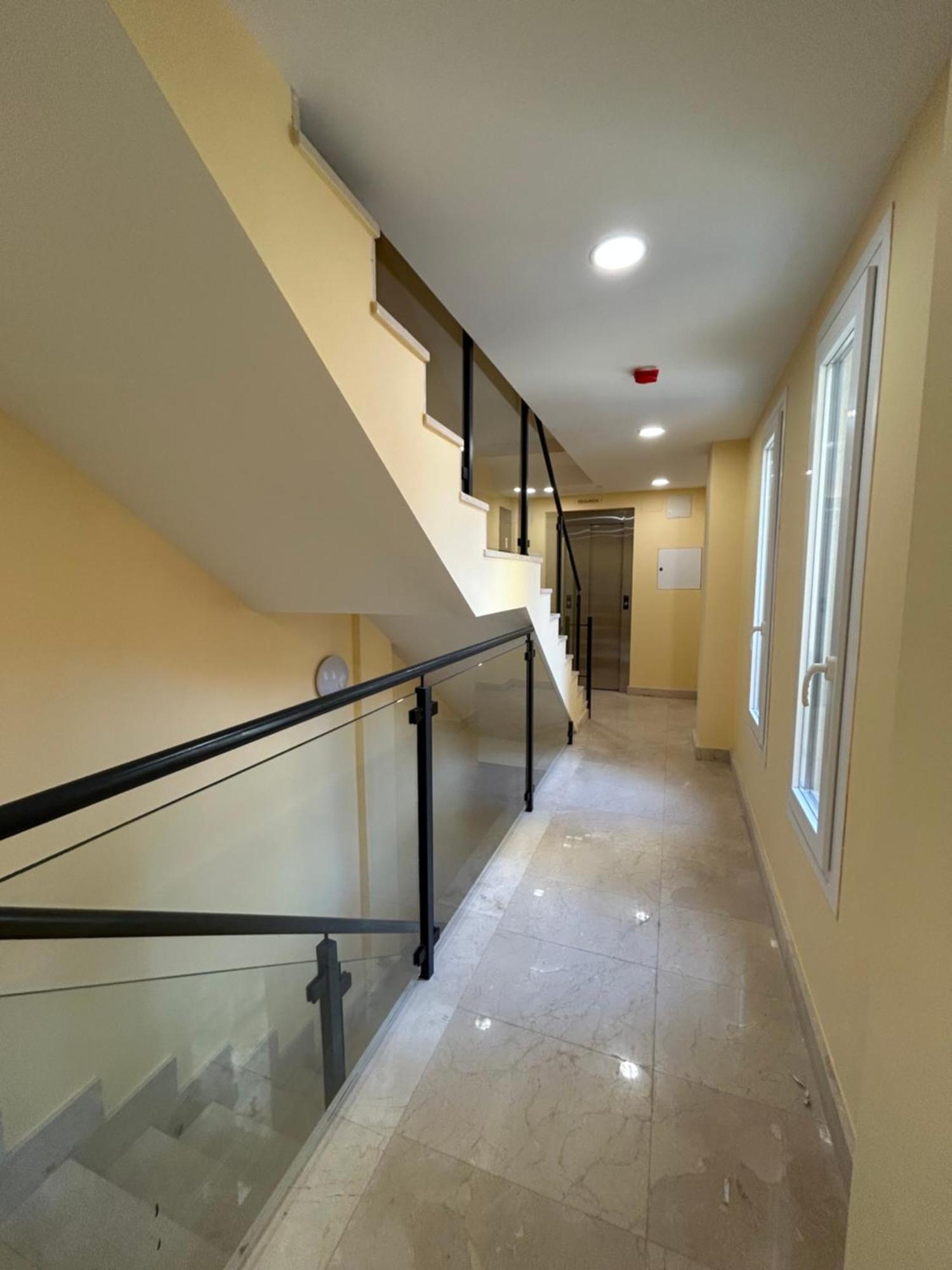 Apartamentos Turisticos Aeropuerto Barajas Madrid Dış mekan fotoğraf